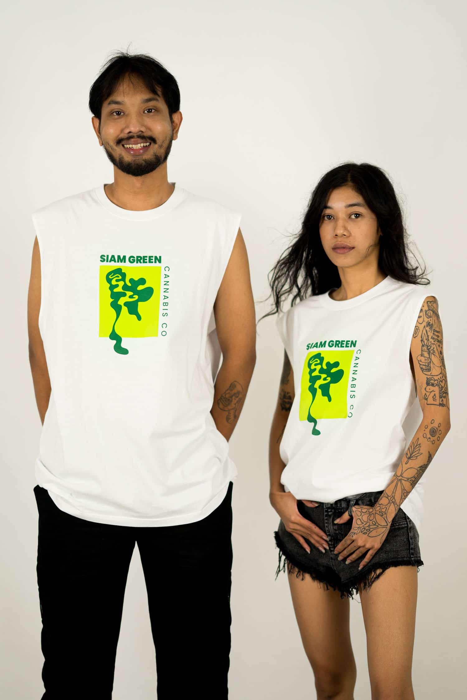 Sleeveless-T-shirt-_Smoky-map_-(White-green)2